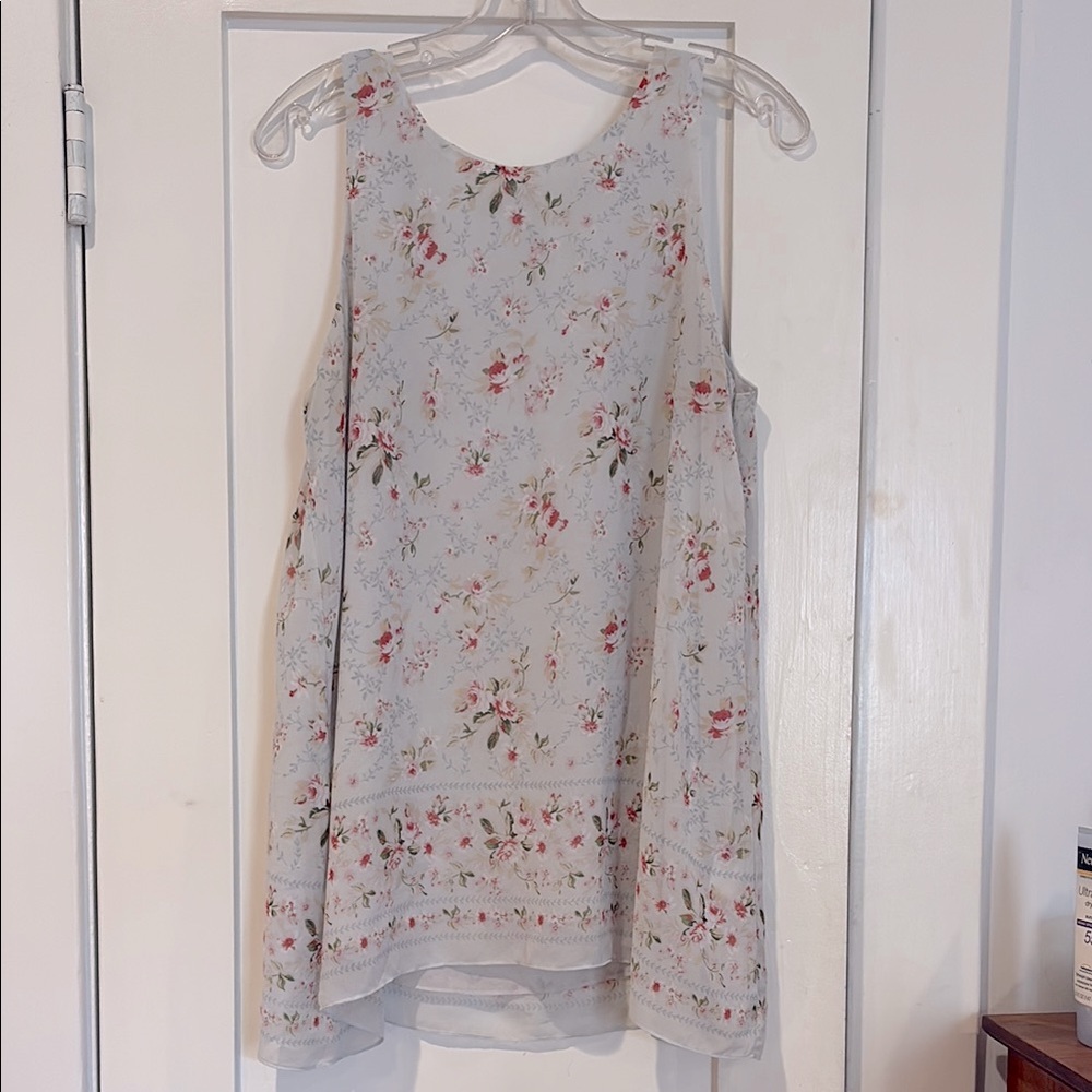Floral Sleeveless Top - Max Studio
